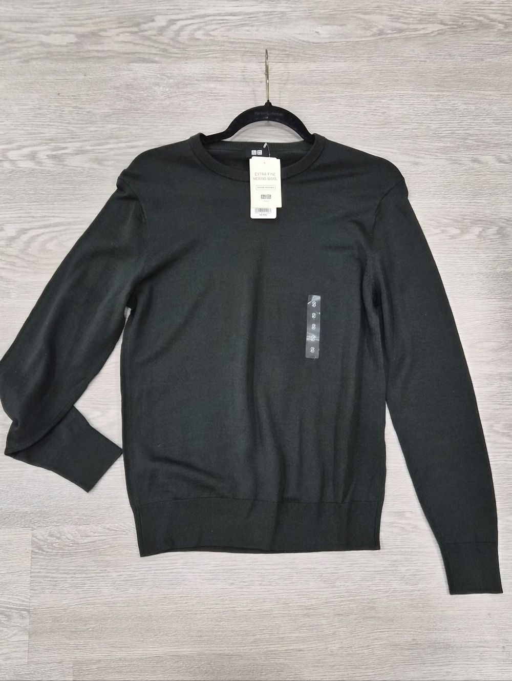 Uniqlo Fine Merino Wool Crew Neck Jumper - Size S  - New With Tags
